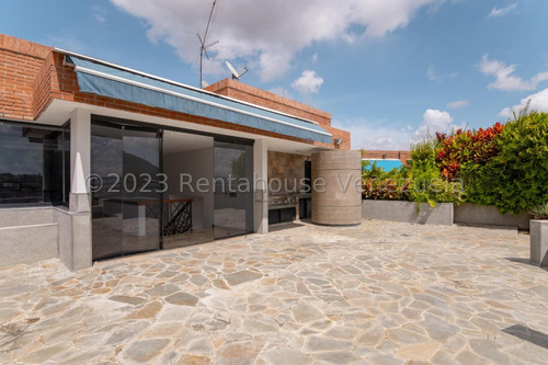 Vendo Apartamento Penthouse Varios Niveles Altamira Yf