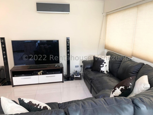 Imagen 2 de 16 de Apartamento Remodelado En Alquiler. Urb. Colinas De Bello Monte