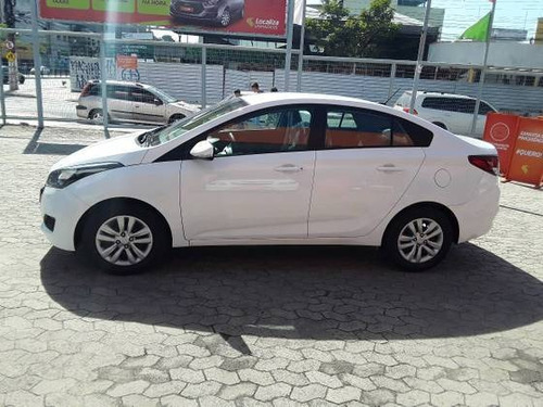 Imagem 8 de 9 de Hyundai Hb20s 1.6 Comfort Plus 16v Flex 4p Automático
