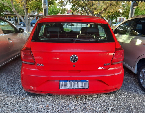 Imagen 6 de 10 de Volkswagen Gol Trend Confortline 1.6 Msi 2017