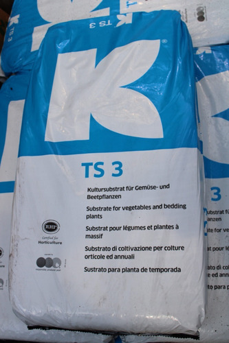 Imagen 7 de 10 de Sustrato Klasmann Ts3 70 Litros Dynamics Turba Importada