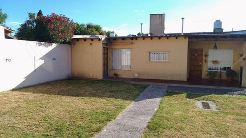 Ph En Venta - 1 Dormitorio 1 Baño - Saladillo
