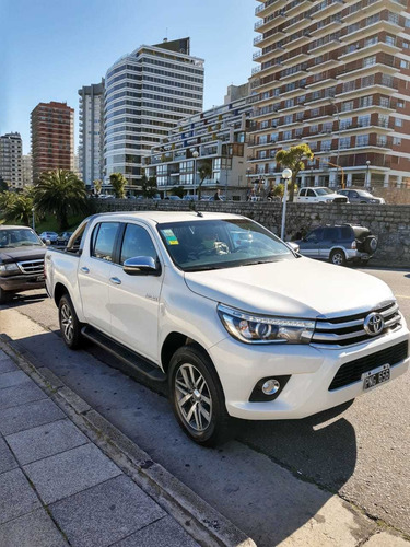 Toyota Hilux 2.8 Cd Srx 177cv 4x4 At 2016