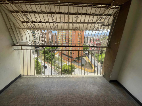 Imagen 11 de 12 de Apartamento Excelente Ubicación Para Remodelar