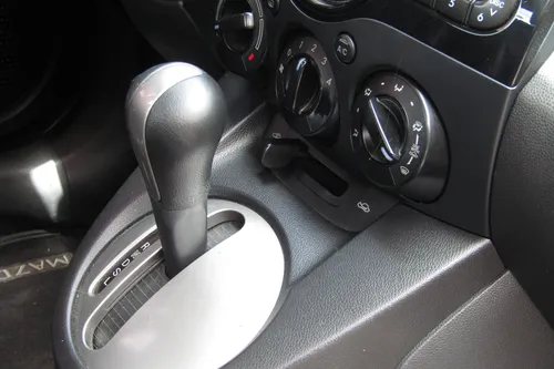 Mazda 2 1.5 15HA1C HB AT