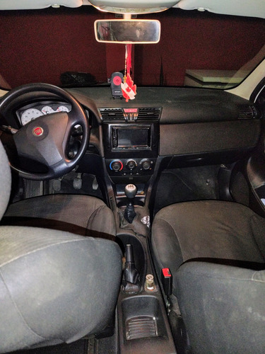 Fiat Stilo 1.8 8v Attractive Flex 5p