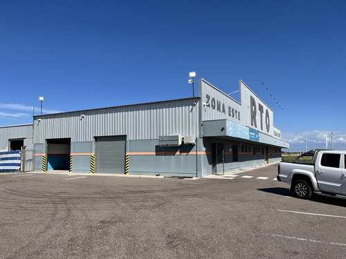 Nave De 800 M2 En Parque Industrial Pasip - San Martin Mza