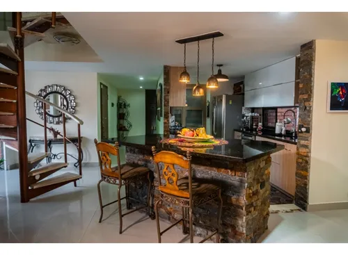 Vendo Penthouse En Laureles