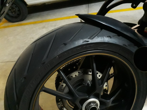 Triumph Speed Triple 1050i