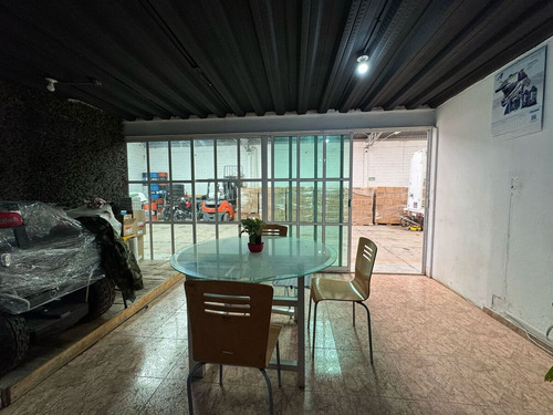 Bodega En Venta, Bosques De Xhala, 425 M2