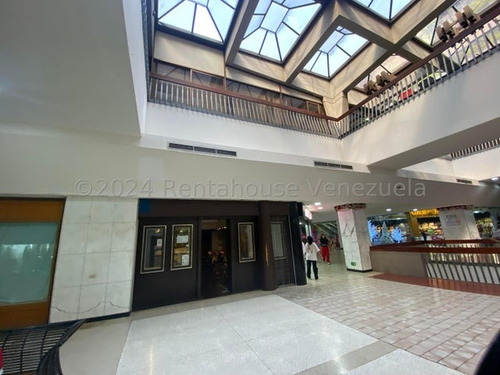 Ana Torres. Local Comercial En Venta 24-14730 En Chuao
