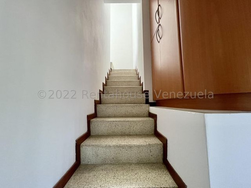 Imagen 24 de 30 de Mls #22-28102 Hermoso Y Moderno Penthouse Duplex Con Increíble Vista, Es Un Piso Completo. Afm