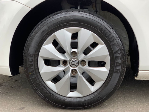 Imagem 8 de 14 de Volkswagen Voyage 1.6 4p City Flex