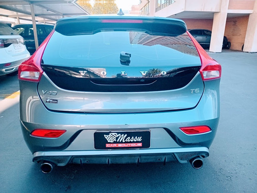 Volvo V40 T5 R-desing