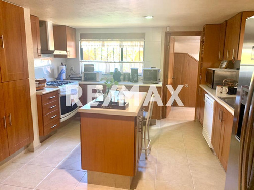 Casa En Venta En Condominio Jurica