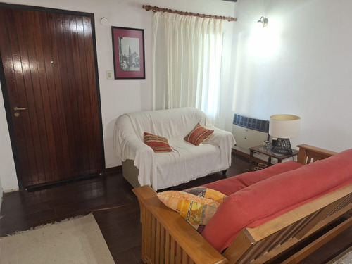 Vendo Muy Linda Casa En Villa Elisa, Excelente Ubicacion!!