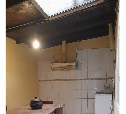 Imagen 8 de 12 de Casa Frente A La Pdi, A Pasos Del Centro De Santa Cruz