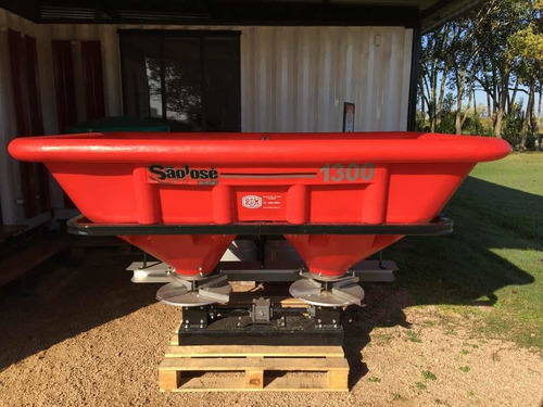 Fertilizadora Abonadora Agricola De 1300 Lts. Rdm