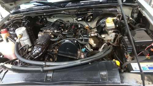 Imagem 2 de 7 de Chevrolet S10 2007 2.4 Advantage Cab. Dupla 4x2 Flexpower 4p