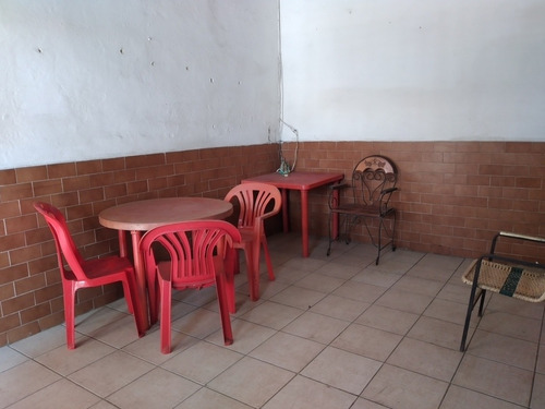 Imagen 5 de 13 de Venta Casa Av. Andrés Eloy Higuerote