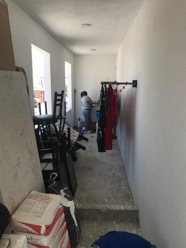 Casa 2 Niveles, 3 Recamaras Y Terraza