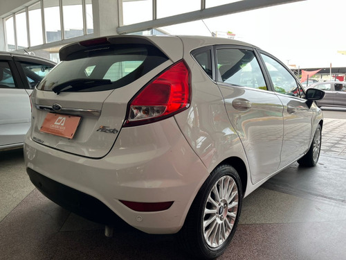 Ford Fiesta 1.6 16v Titanium Flex 5p