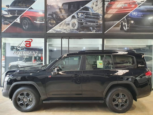 Imagen 6 de 15 de Toyota Land Cruiser Gr Sport Twin Turbo 70th Anniversary