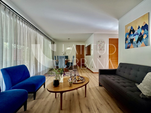 Disponible 30 Marzo, Útil 140 M2, Terreno 350 M2. Piscina