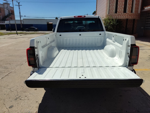 Imagen 16 de 16 de Chevrolet Silverado Lt 4x4