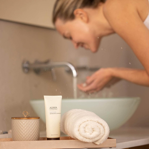 Gel limpiador refrescante Ahava Cleanse - Limpieza sin jabón