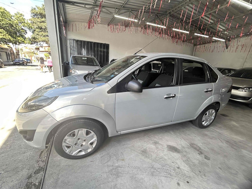 Ford Fiesta 1.6 MPI CLASS SEDAN 8V FLEX 4P MANUAL