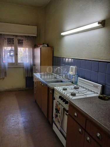Edificio En Block En Venta En Lomas De Zamora, G.b.a. Zona Sur, Argentina