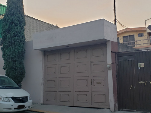 Casa 3 Niveles En Tenayo Tlalnepantla