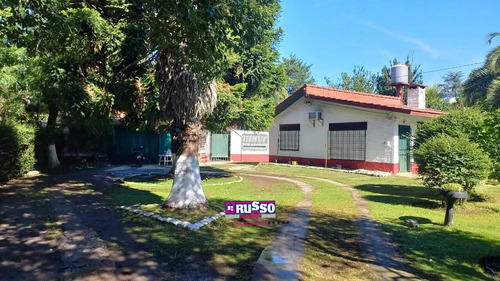Venta Casa Quinta 6 Ambientes Barrio 20 De Junio