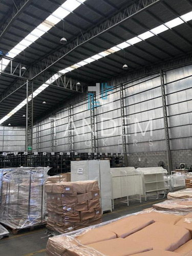Imagen 5 de 16 de Alquiler Galpón Aaa En Predio Industrial Sobre Colectora Panamericana Con Oficinas