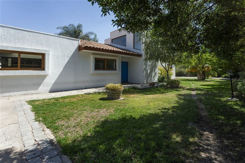 Imagen 18 de 30 de Casa En Venta De 5 Dorm. En Chicureo