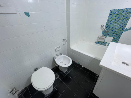 2 Ambientes En Barrio Norte Recoleta. En Venta!