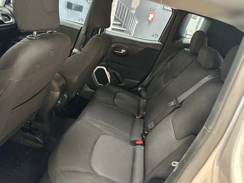 Jeep Renegade Sport 1.8 4x2 (Aut) (Flex)