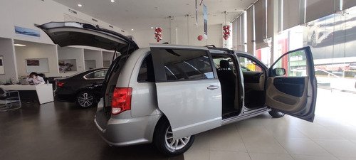 Imagen 10 de 14 de Dodge Grand Caravan Sxt Ta