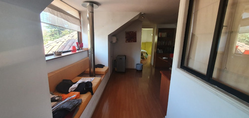 Vendo Hermosa Casa Simón González, La Reina.