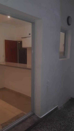 Imagen 2 de 9 de Departamento 1 Amb - Zona Centro