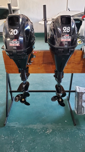 Imagen 12 de 18 de Motor Tohatsu 5hp 2t Nuevo 0hs No Yamaha