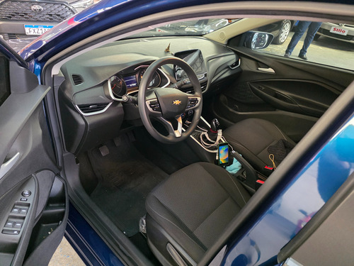 Chevrolet Onix plus 1.0 Lt 2 4P