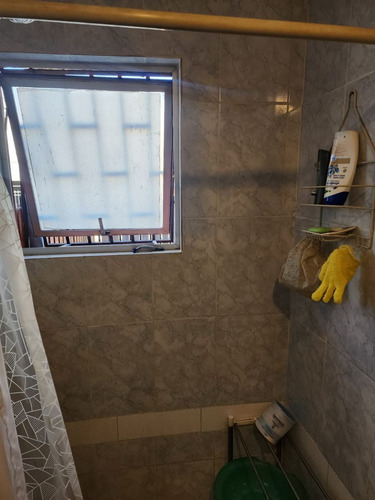 Casa En Venta De 2 Dorm. En Molina
