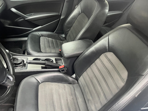 Volkswagen Passat 2.5 Highline L5 P Nave At