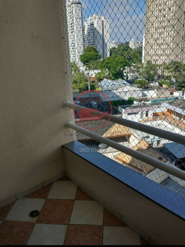 Imagem 2 de 12 de Vendo Apartamento 3 Dormitórios Com Piscina Centro