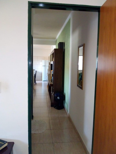 Vende-se Esta Casa