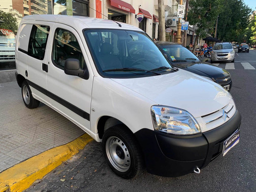 Imagen 4 de 15 de Citroën Berlingo Business Mixto Hdi 2022