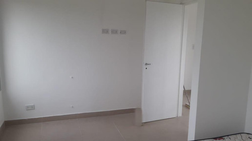 Casa En Venta - 3 Dormitorios 3 Baños - Cochera - 1546mts2 - La Reserva Escondida, Área 60