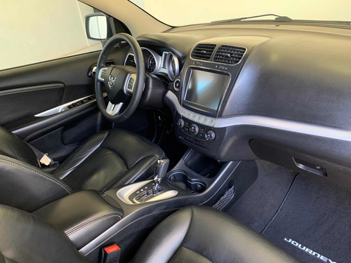 Imagem 7 de 15 de Dodge Journey 2014 3.6 R/t 5p